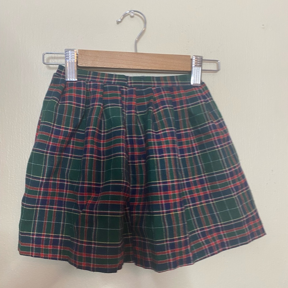 Girls Black and white polka dot shorts